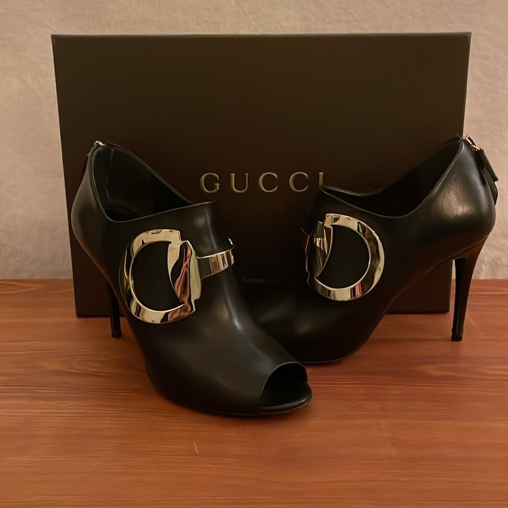 Gucci peeptoe ankle bootie with gold horsebit zip up